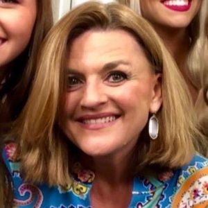 Meet your Posher, Connie